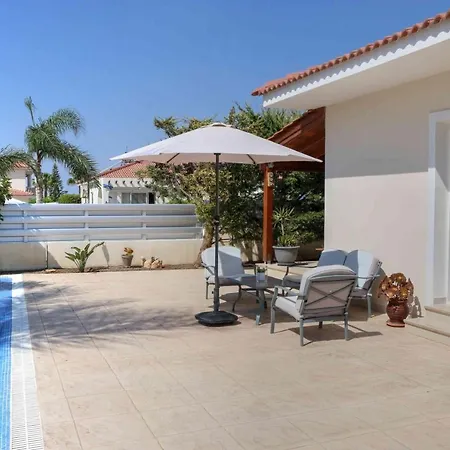 Anastasia Villa